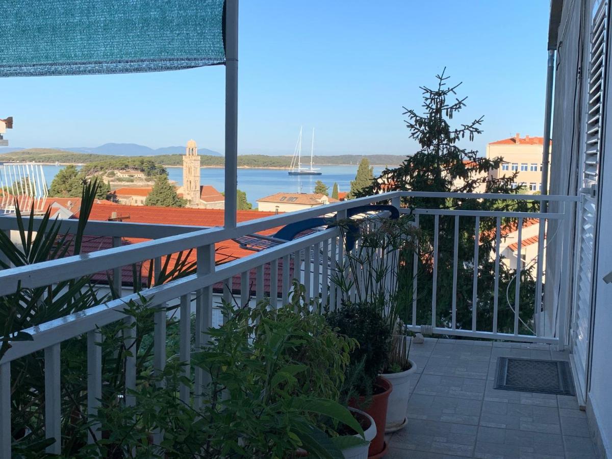 Elena 40 M2 With Beautiful Wide Sea Views 3 Stars