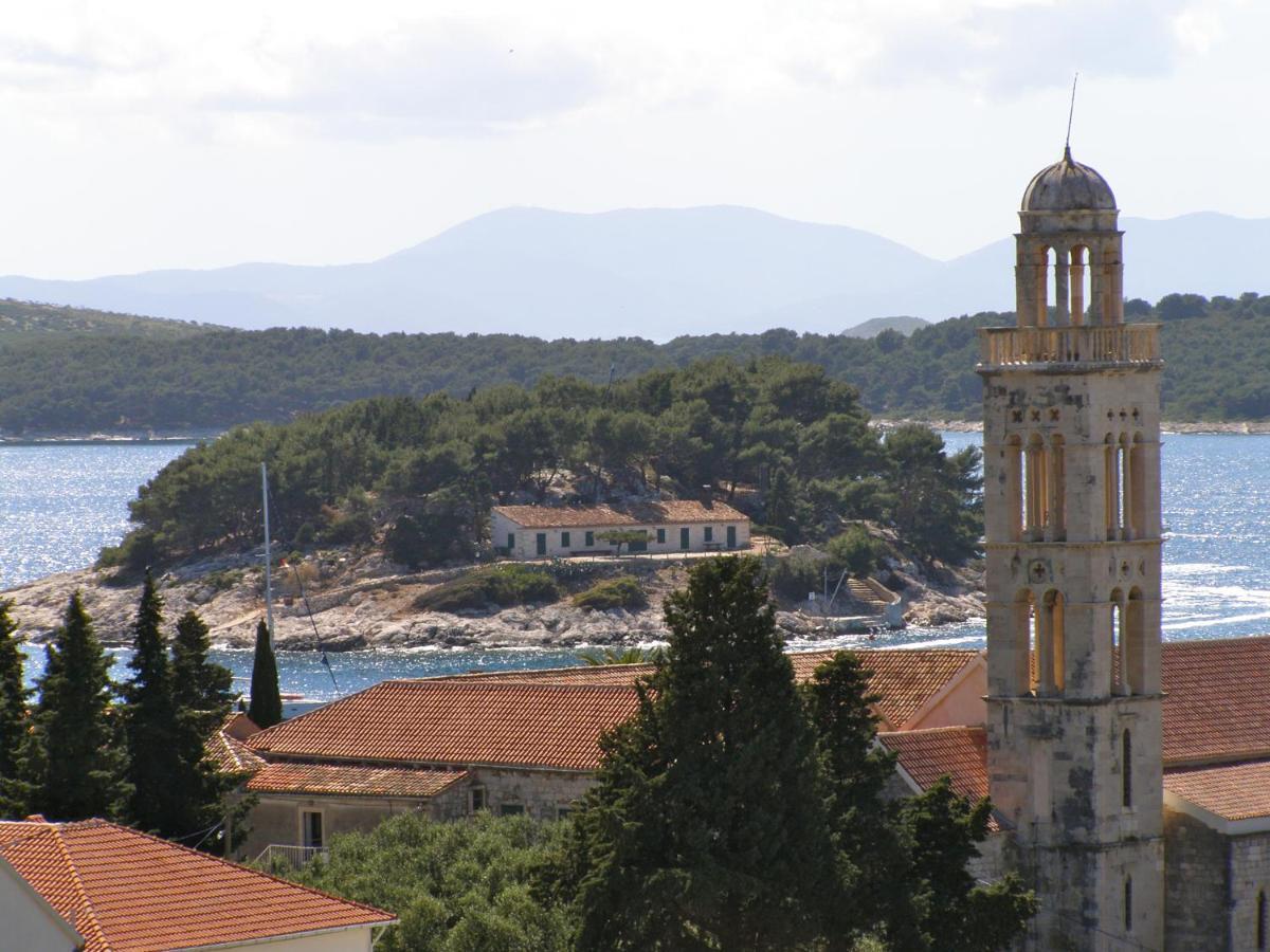 Elena 40 M2 With Beautiful Wide Sea Views 3 Stars Apartment Hvar Town